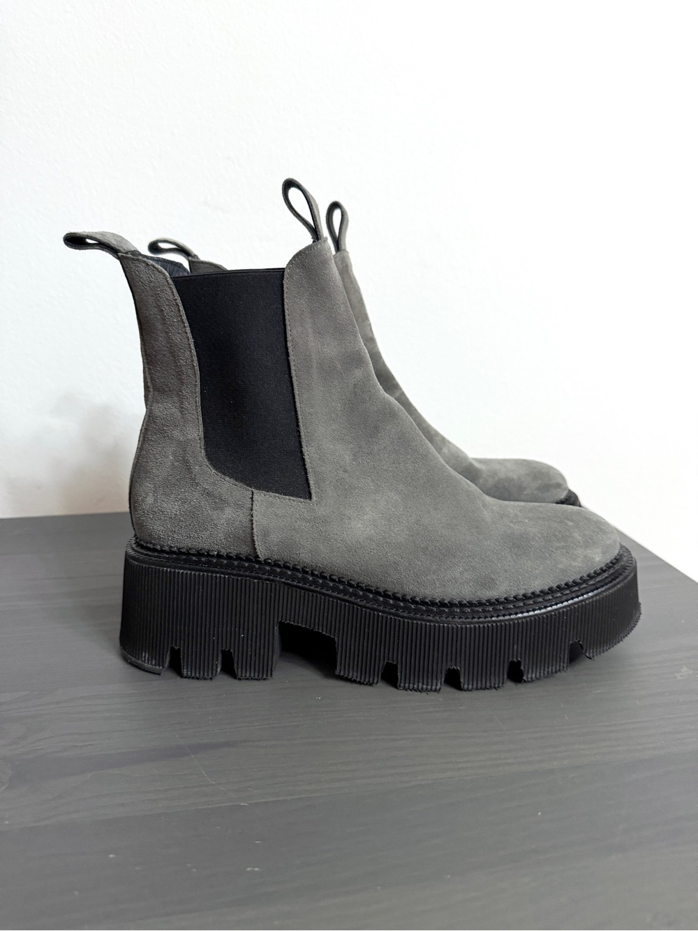 Freda Salvador sz 8 Brooke Boots Suede Leather Rain Resistant